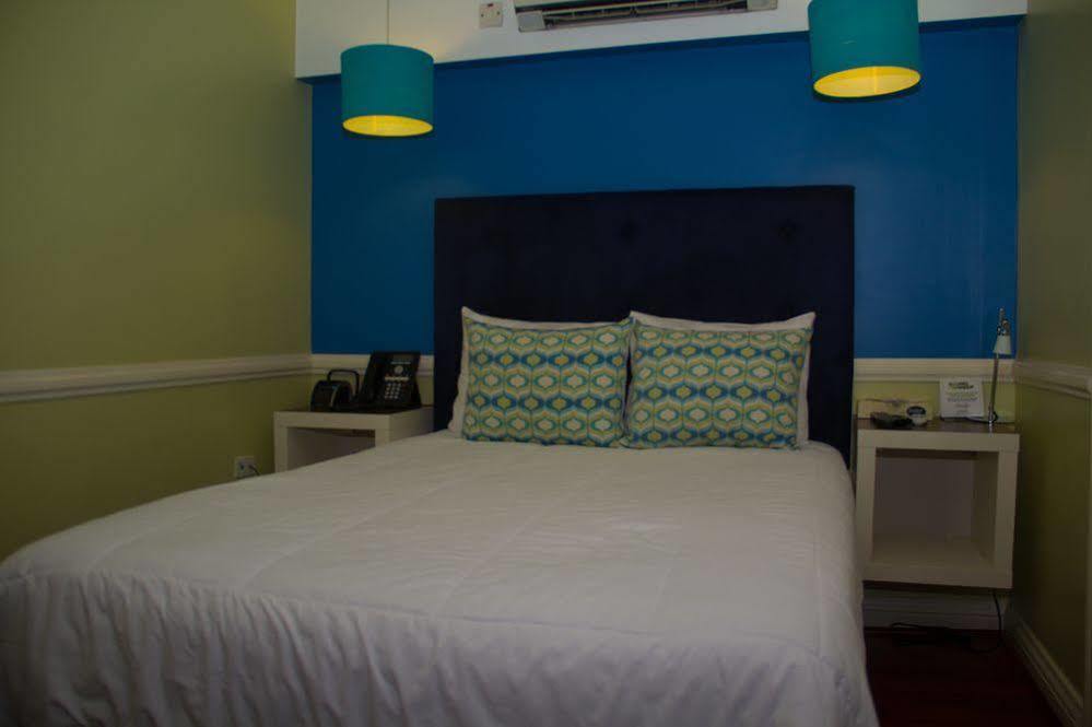 Eden Gardens Wellness Resort & Spa Kingston Esterno foto